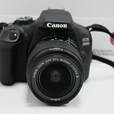 Фотоаппарат Canon EOS2000D